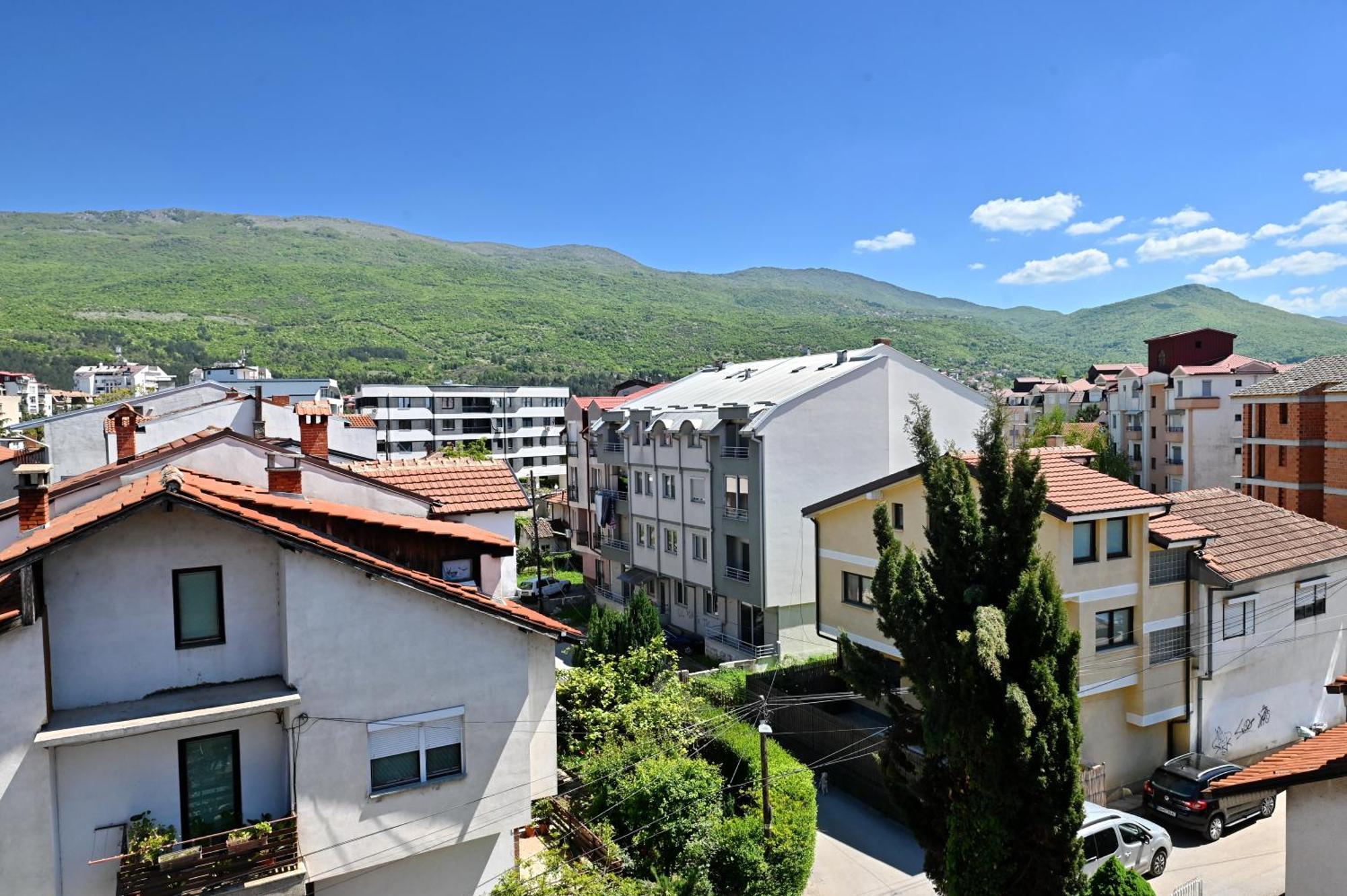 Blue Lake Hostel Ohrid Exterior foto